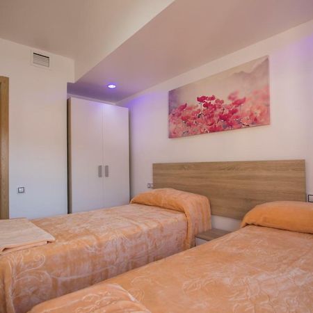 Beach, City Center And Entertainment Alicante Buitenkant foto