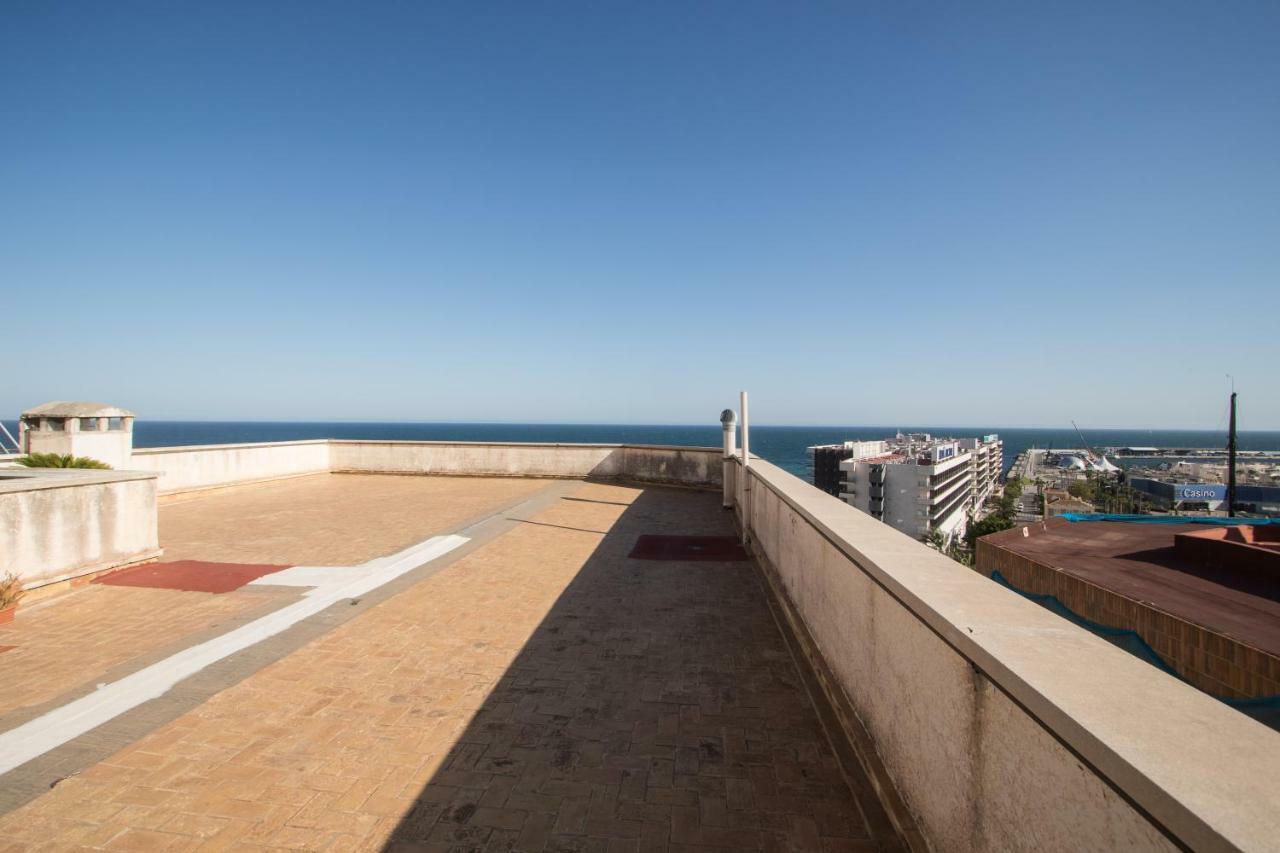 Beach, City Center And Entertainment Alicante Buitenkant foto