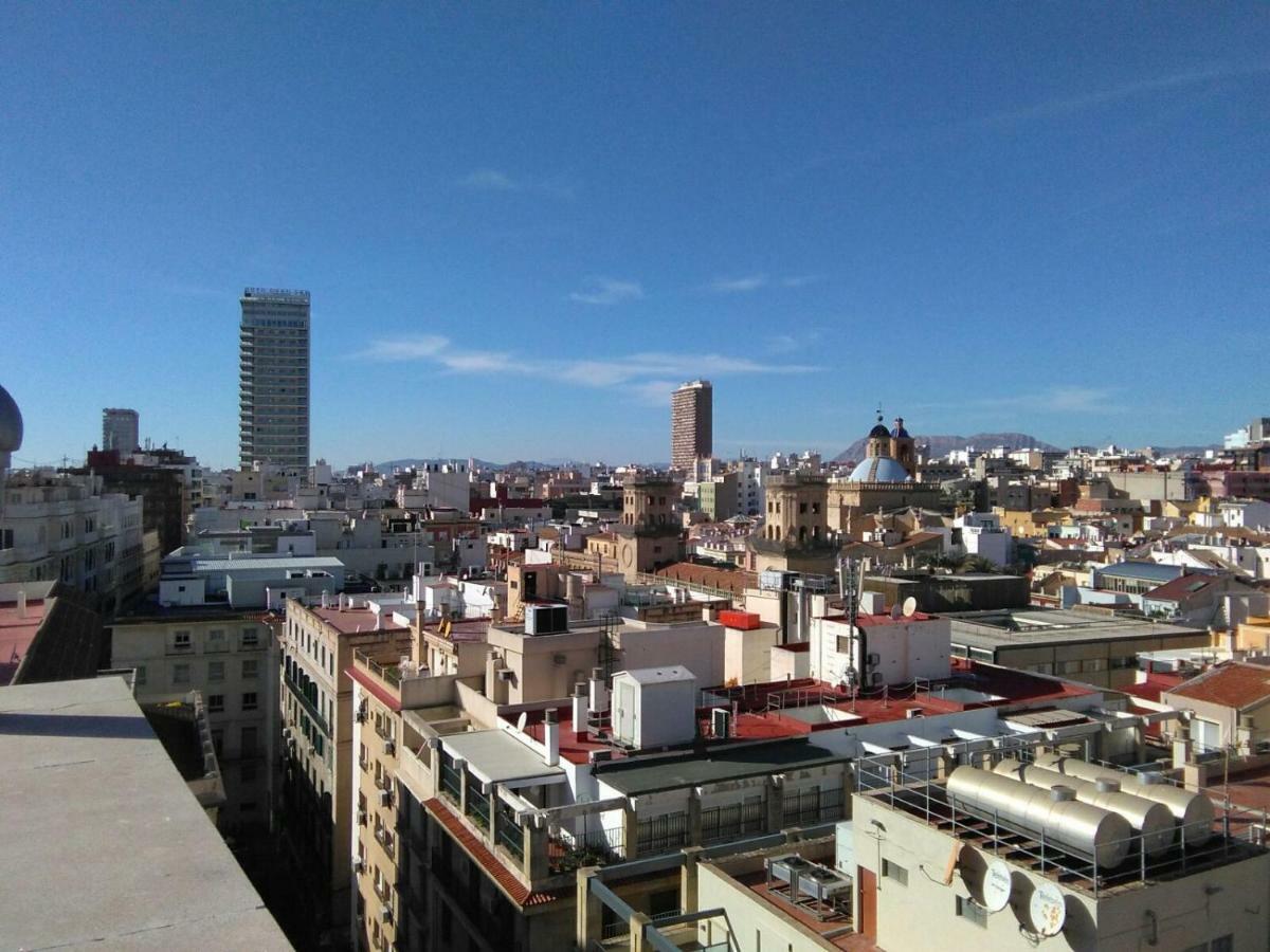 Beach, City Center And Entertainment Alicante Buitenkant foto